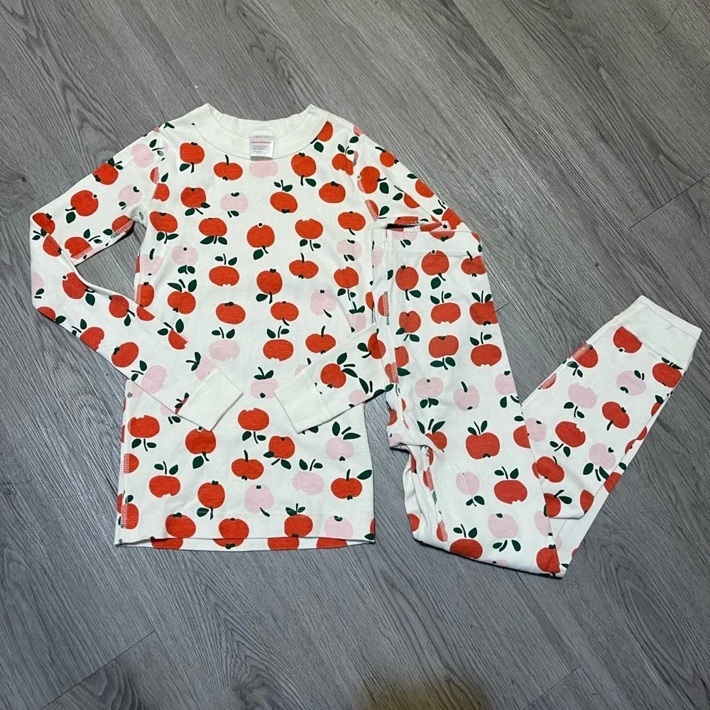 Hanna Andersson long John pajama set apples